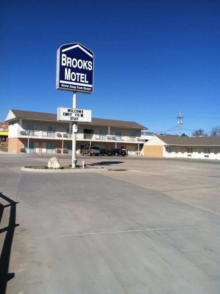 Brooks Motel Norton Exteriör bild